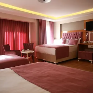 بلاك بيرل فندق