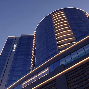Отель Radisson Blu Hotel, Waterfront